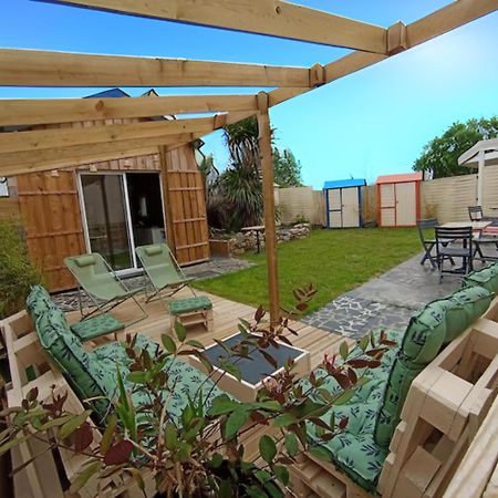 Dans Une Maison Familiale Avec Jardin A 800M De La Plage Breville-sur-Mer Exterior photo